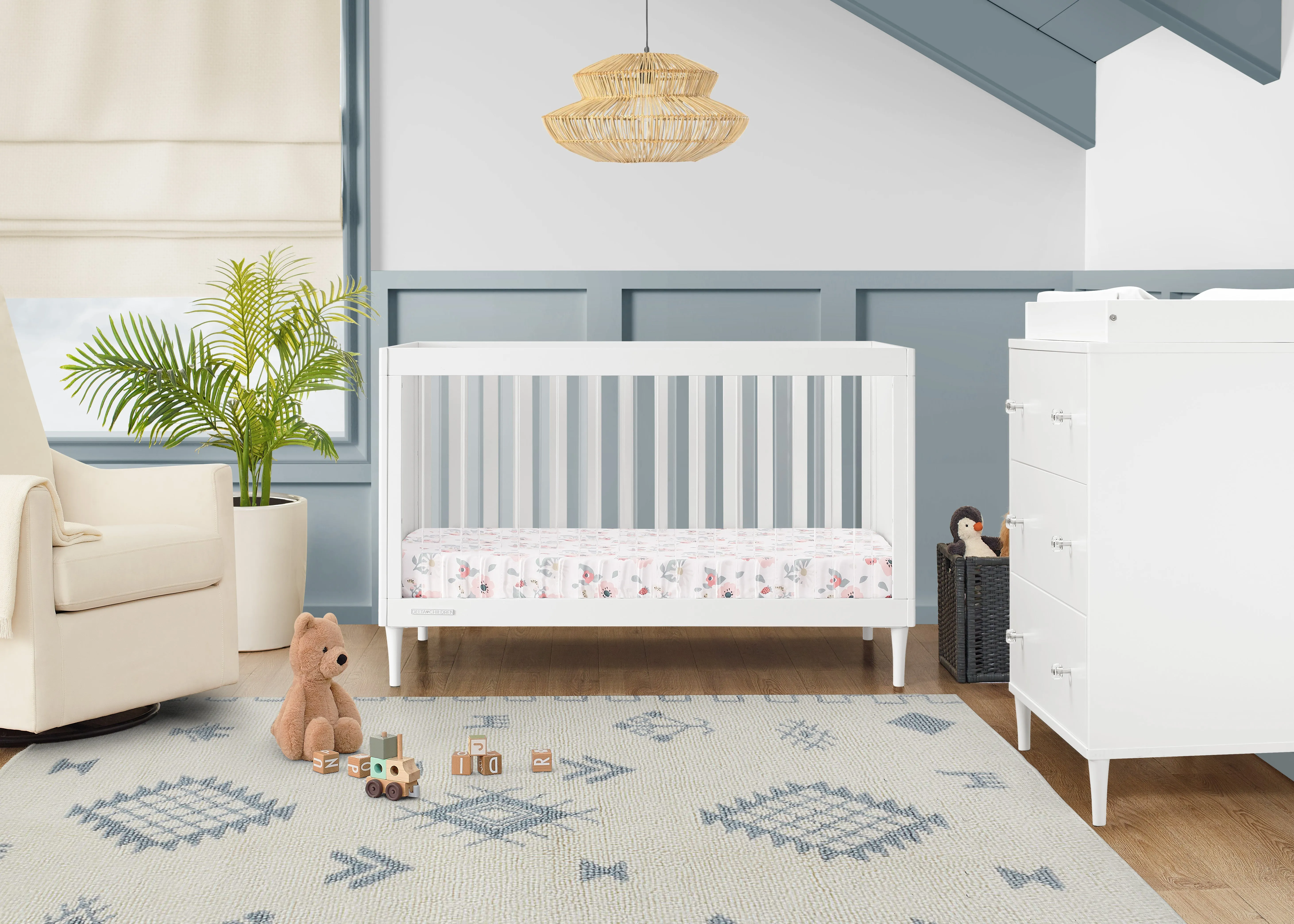 Bowie 4-in-1 Convertible Crib